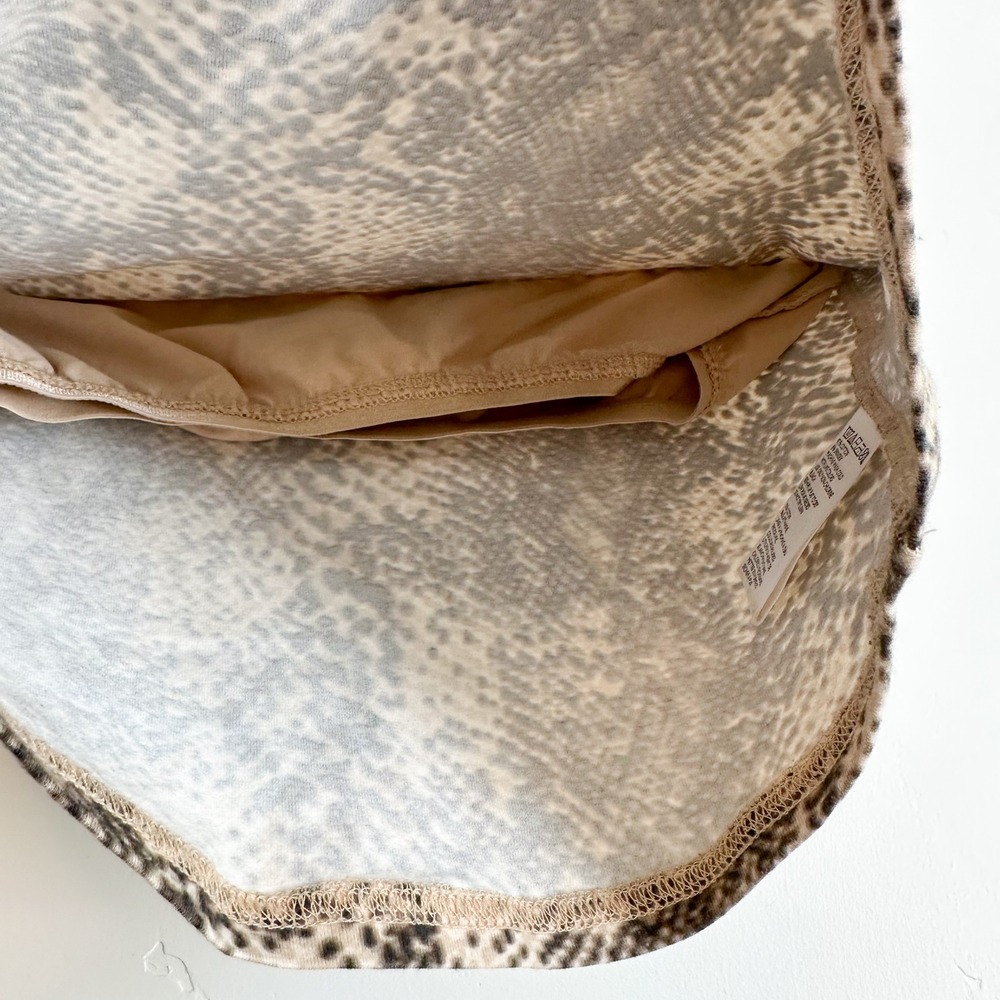 Silence + Noise | Urban Outfitters Snake Print Strapless Tube Top size Medium - Picture 4 of 6